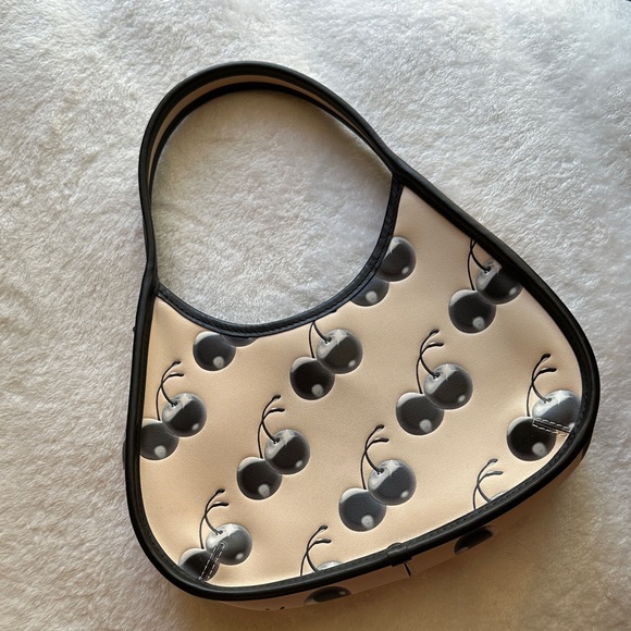 Chic Cherry Print Shoulder Bag - Picture 2 of 8